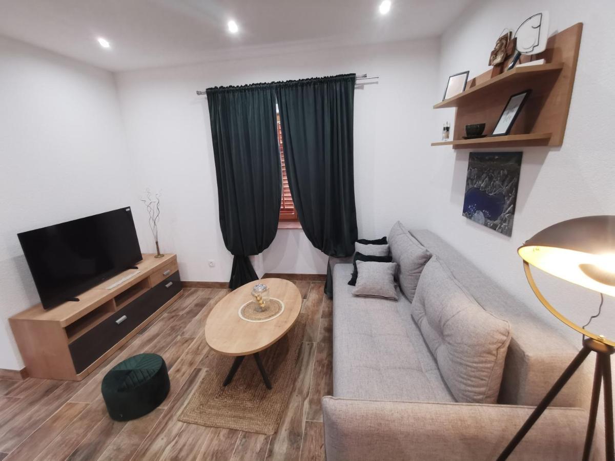 Apartmani Tripalo Имотски Екстериор снимка