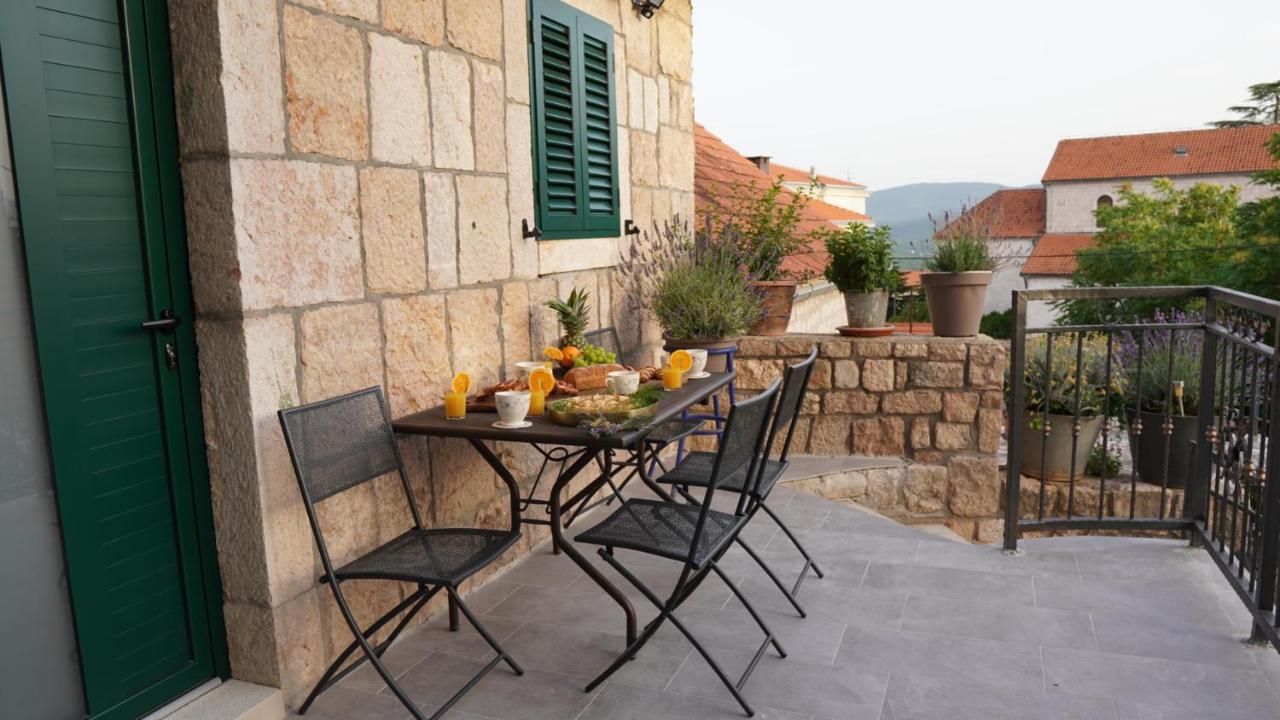 Apartmani Tripalo Имотски Екстериор снимка
