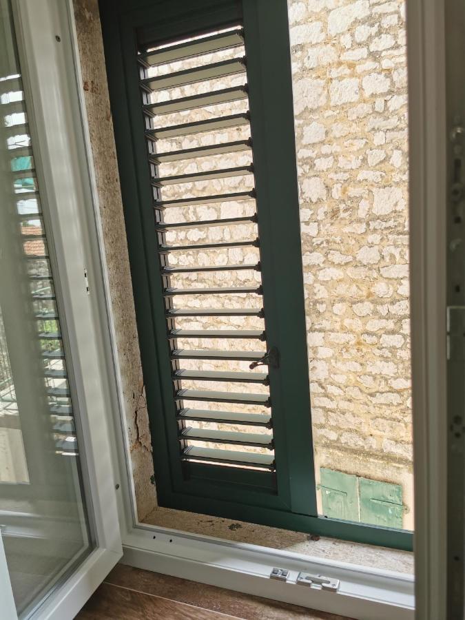 Apartmani Tripalo Имотски Екстериор снимка