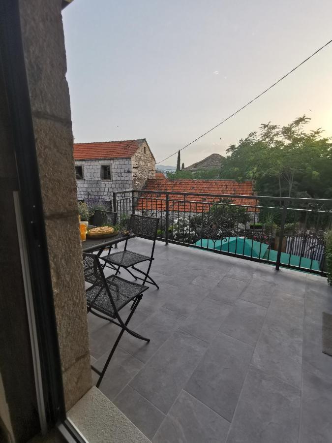 Apartmani Tripalo Имотски Екстериор снимка