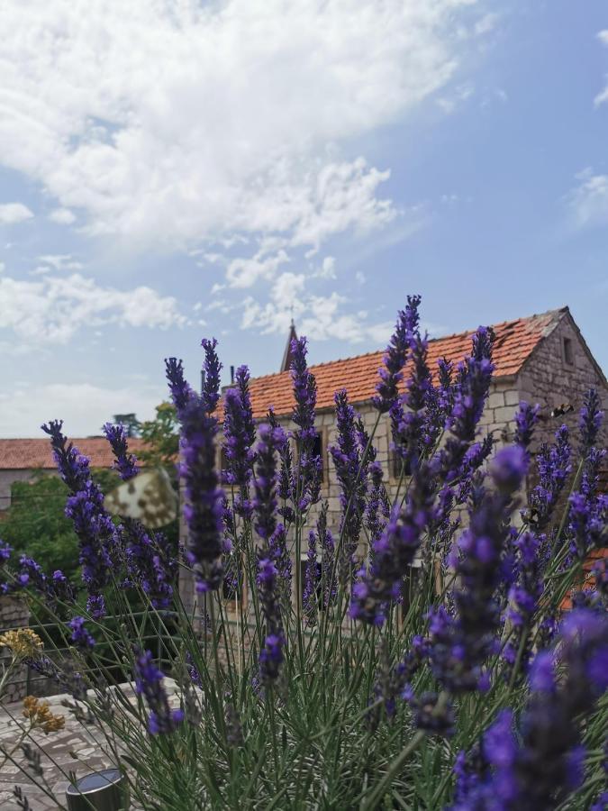 Apartmani Tripalo Имотски Екстериор снимка